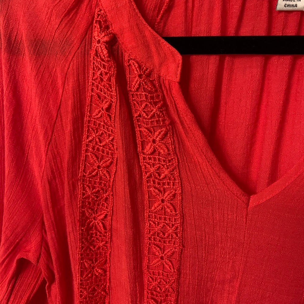 Flowy Blouse - Picture 2 of 4